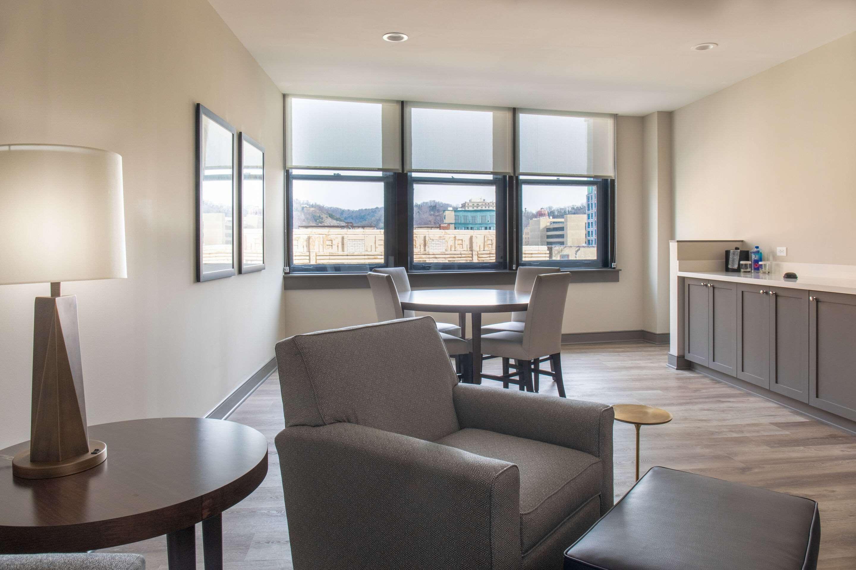 Haywood Park Hotel, Ascend Hotel Collection Эшвилл Экстерьер фото