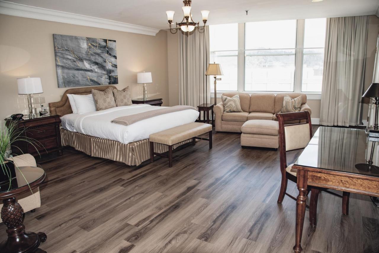 Haywood Park Hotel, Ascend Hotel Collection Эшвилл Экстерьер фото